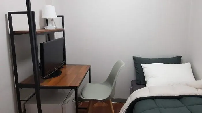 Capsule hotel One *